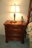 Hooker Furniture

Nightstand 570-90-016