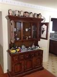 BEAUTIFUL SOLID WOOD BUFFET 