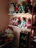 COLLECTIBLE DOLLS, BOYDS BEARS, BUILD A BEAR