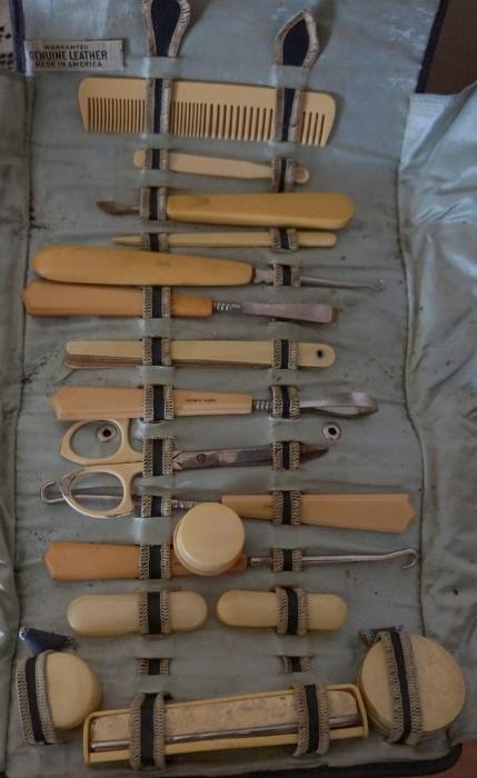 French Ivory dresser set