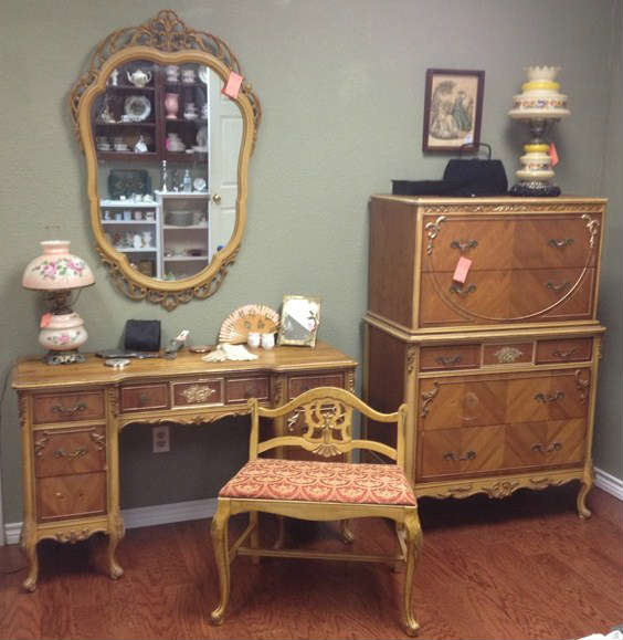 French style 1920's bedroom set