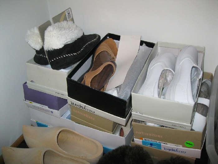 New in box shoes...mostly 9-1/2...