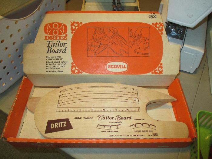 Dritz Tailor Board w/box