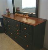 HUNTER GREEN DRESSER