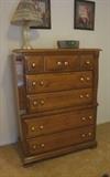 SOLID WOOD CHEST OF DRAWERS