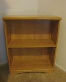 SOLID WOOD SMALL BOOKSHELF