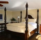 HUGE Poster Bed