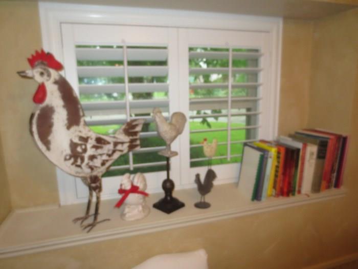 Chicken décor galore in this home