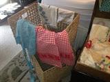 Vintage linen - Aprons, Bed linen and table linen