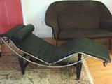 Saarinen Womb Settee by Knoll New York c.1970