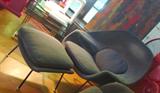 Knoll armchair & Ottoman