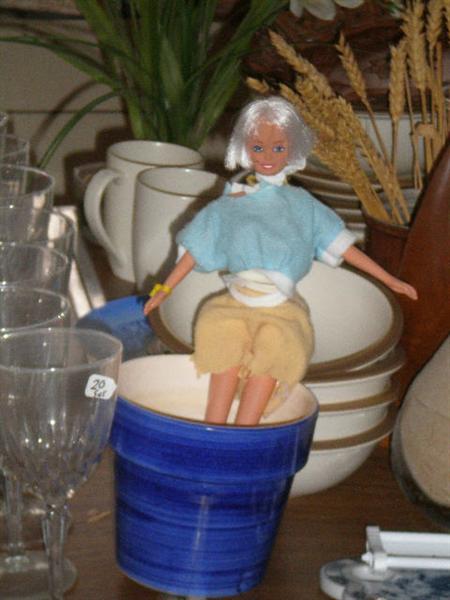 HI, IT'S ME ALIX,I'M UP IN THE ATTIC. DIGGING UP TREASURES, THAT HAVE BEEN UP HERE FOR MORE THAN A 100 YEARS, GETTING THEM READY FOR YOU