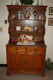 Maple Hutch