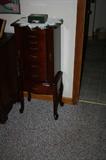 FLOOR JEWELRY CABINET