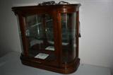 TABLE TOP DISPLAY CASE
