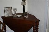 CORNER DROP LEAF TABLE