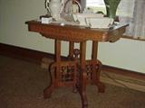 Vintage Turn of Centurt Parlor Eastlake Table with UNUSUALE Stick + Ball Base