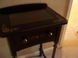 Hitchcock Table