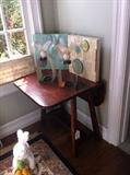                      Darling child's drop leaf table 