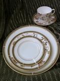  More than 8 lovely Wedgwood "Oberon" bone china place settings