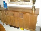 Vintage 1963 Pecan Fischer stereo cabinetModel 1250 with Garard turntable Type A, also including Apex reel to reel & Fisher surround sound with speakers
Excellent Condition Papers Included