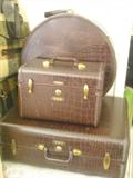 Antique 3 piece Samsonite
luggage set