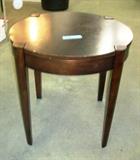 SOLID WOOD TABLE 