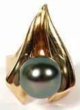 Lot#2113, 14 KT YELLOW GOLD AND TAHITIAN PEARL RING//Size 7 3/4. T.W 106 GR.