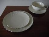 Lenox Weatherly 5 piece service for 8