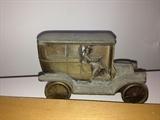 Vintage Banthrico Model T metal car bank