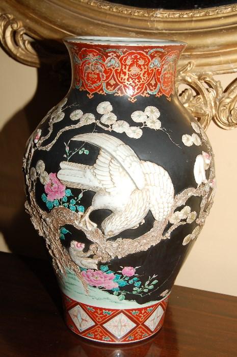 Lot 109 Large Late 19th Century Chinese Vase