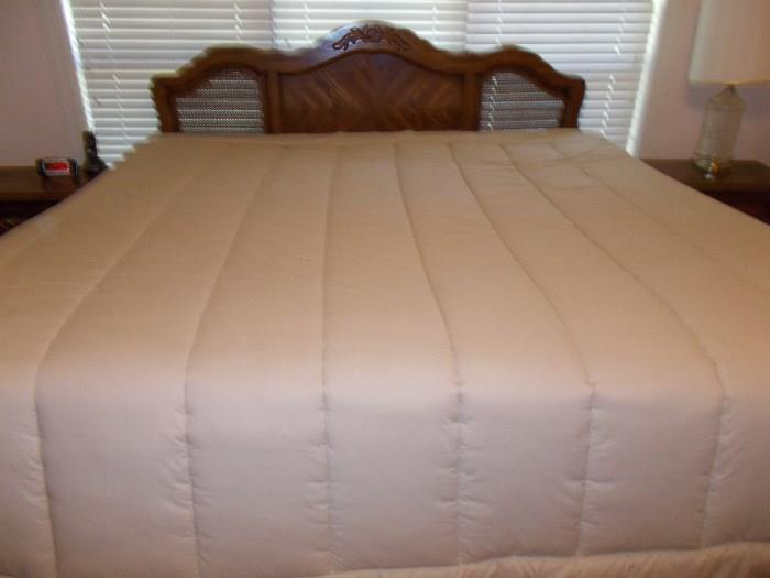 King Size Bed - Top of the line box springs/mattress 