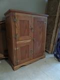 WHITE CLAD / SIMMONS HARDWARE CO. ST.LOUIS - A COOL LOOKING REPRODUCTION ICE BOX IN EXCELLENT CONDITION - 37 & 1/2 X 20" DEEP X 46 &1/2 TALL 