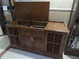 ZENETH ALLEGRO HI FI - TURN TABLE - RADIO - & 8 TRACK PLAYER, RECORDER - IN WORKING CONDITION