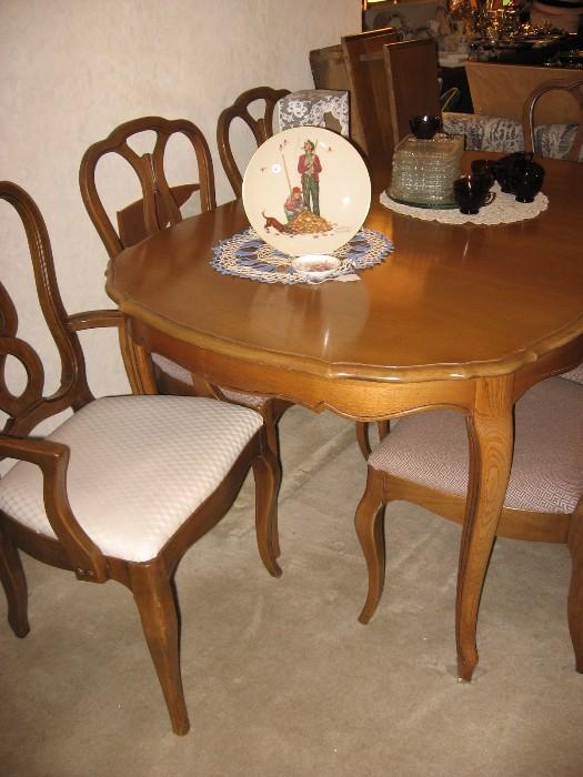 French Prov. dinning table and chairs