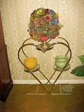Heart shaped plant stand