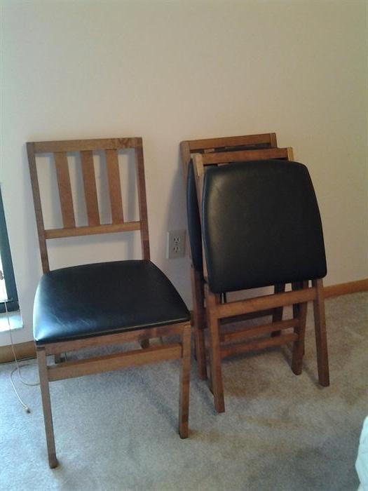 Wood folding chairs
