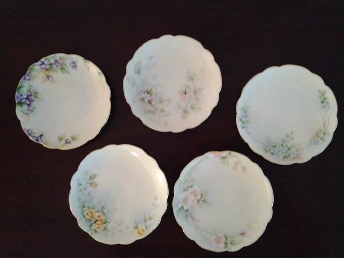 Set of 5 hand painted Findlay plates
