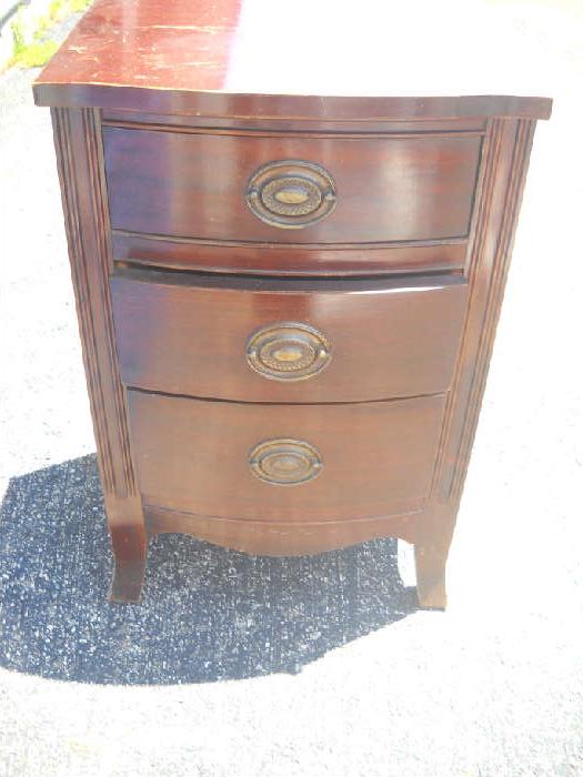 VINTAGE BEDROOM SET. HIGH BOY DRESSER, NIGHTSTAND AND KING BED.