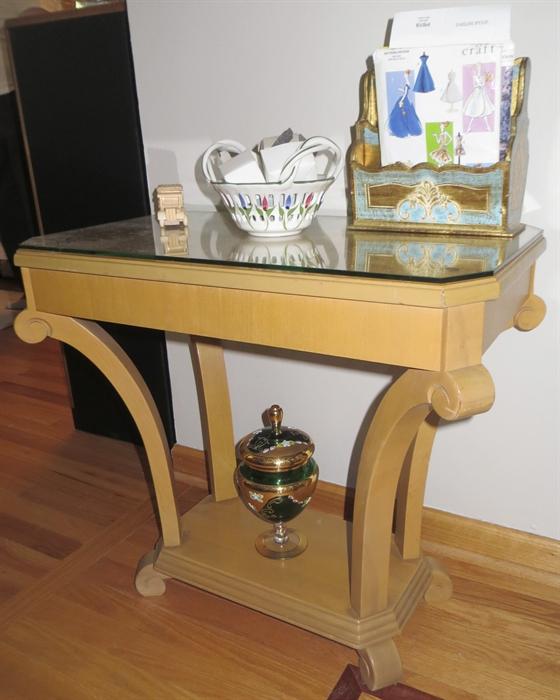 Pair of accent tables