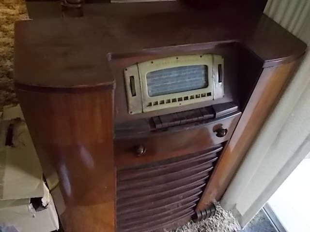 GE Console radio.