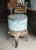 Cool Vintage Ringer Washer!