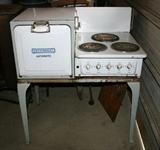 Vintage Universal Electric Stove