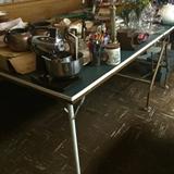 Folding ping pong table