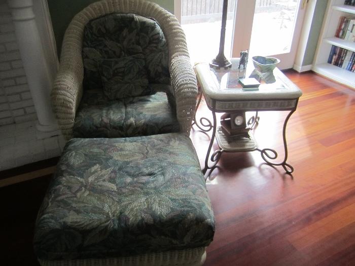 WICKER CHAIR AND OTTOMAN END TABLE