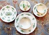 Dinner Service of Copeland Spode "Green Basket"