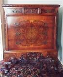 Mitchell & Rammelsberg style – End-table