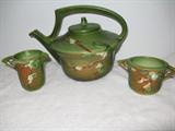 Roseville Winter Berry tea set