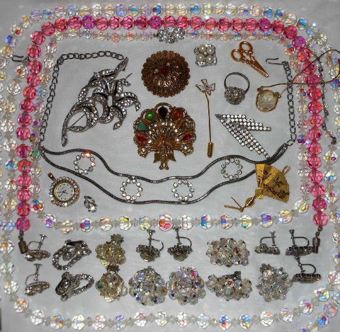 Lots of Beautiful Glass Beads and other wonderful Vintage pcs