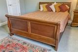 SLEIGH BED